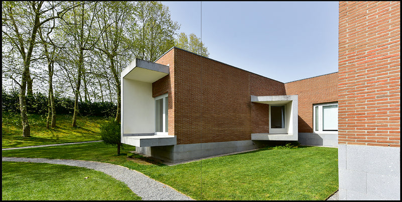 Álvaro Siza + António Madureira (casa na Maia) - 65.00€, Portugal 58.50€ (10% desc.) - XL 30cm x 30cm